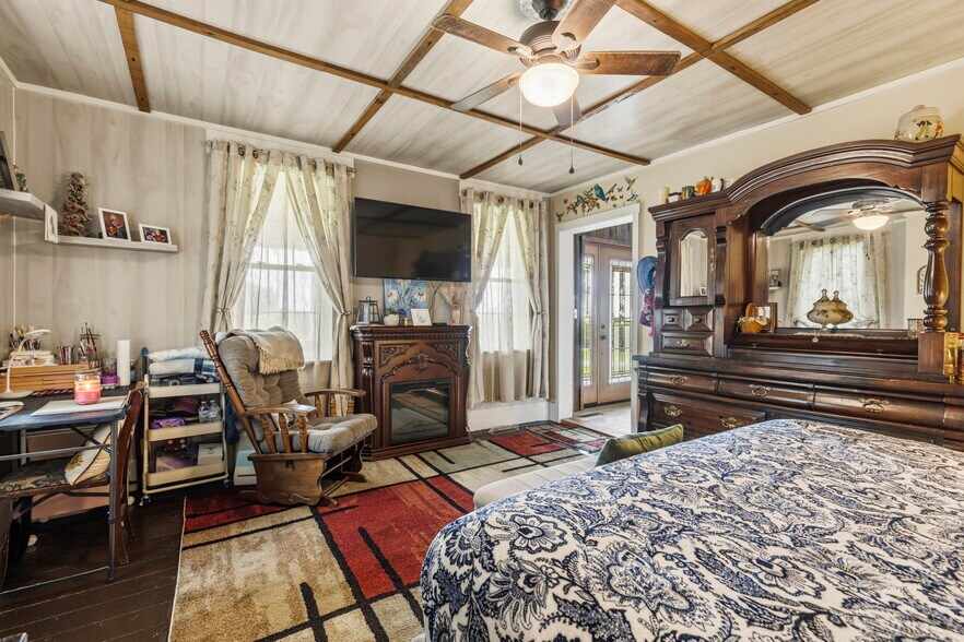 More Photos Of 9228 Stoutsville Pike, Stoutsville Land For Sale