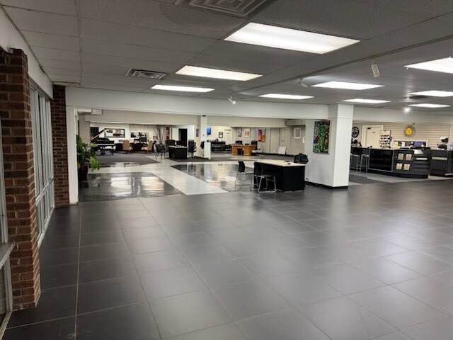More Photos Of 3618 Sycamore Dairy Rd, Fayetteville Auto Dealership For Sale