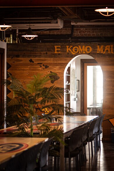 More Photos Of 20 N Hotel St, Honolulu Storefront Retail Office For Sale
