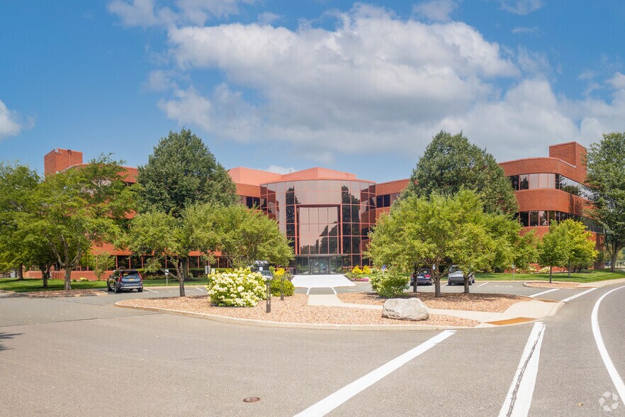 Primary Photo Of 3 Winners Cir, Albany Office For Lease