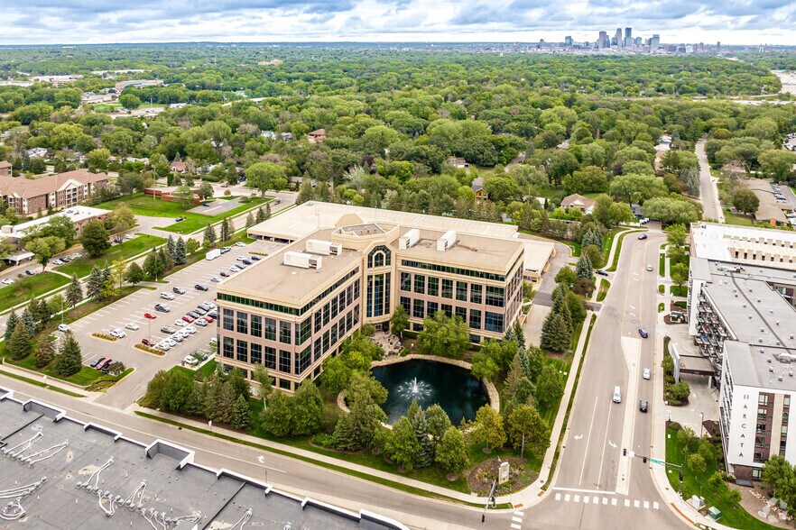 More Photos Of 701 S Xenia Ave, Golden Valley Office For Lease