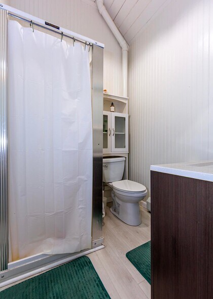 More Photos Of 1276 Surry Rd, Surry Freestanding For Sale