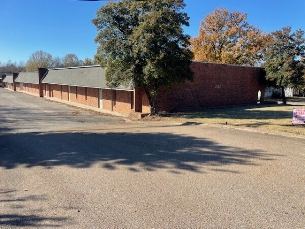 Primary Photo Of 2112 Hollywood Dr, Jackson Office For Sale