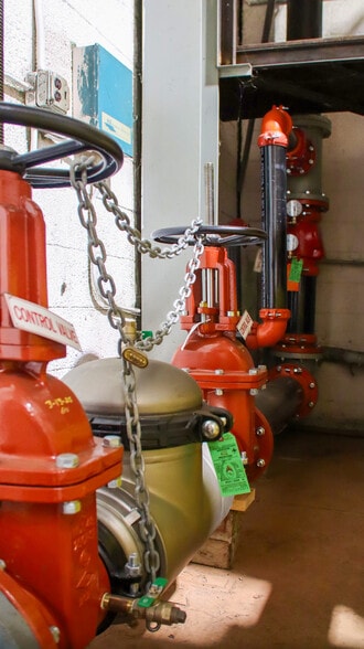 More Photos Of 39 Progress St, Edison Warehouse For Sale