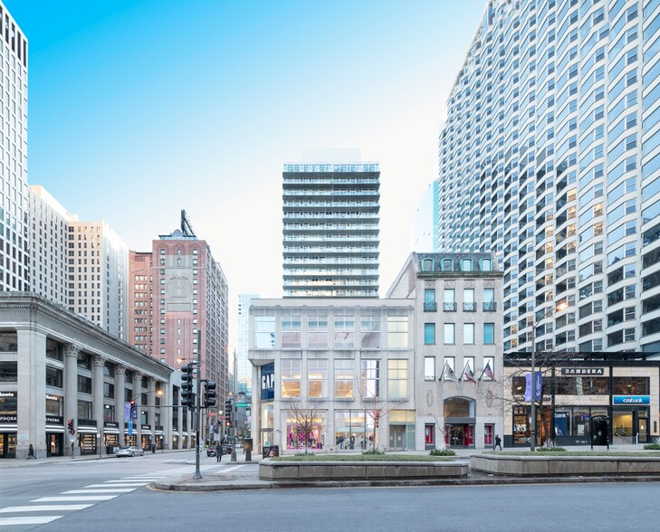More Photos Of 545 N Michigan Ave, Chicago Storefront Retail Office For Lease