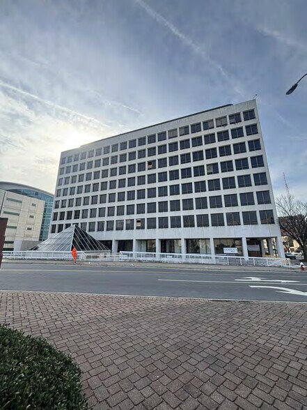 Primary Photo Of 101 S Main St, High Point Apartments For Lease