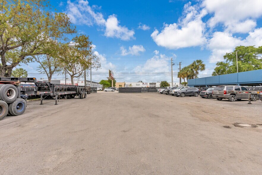 More Photos Of 7240 NW 12th St, Miami Land For Lease