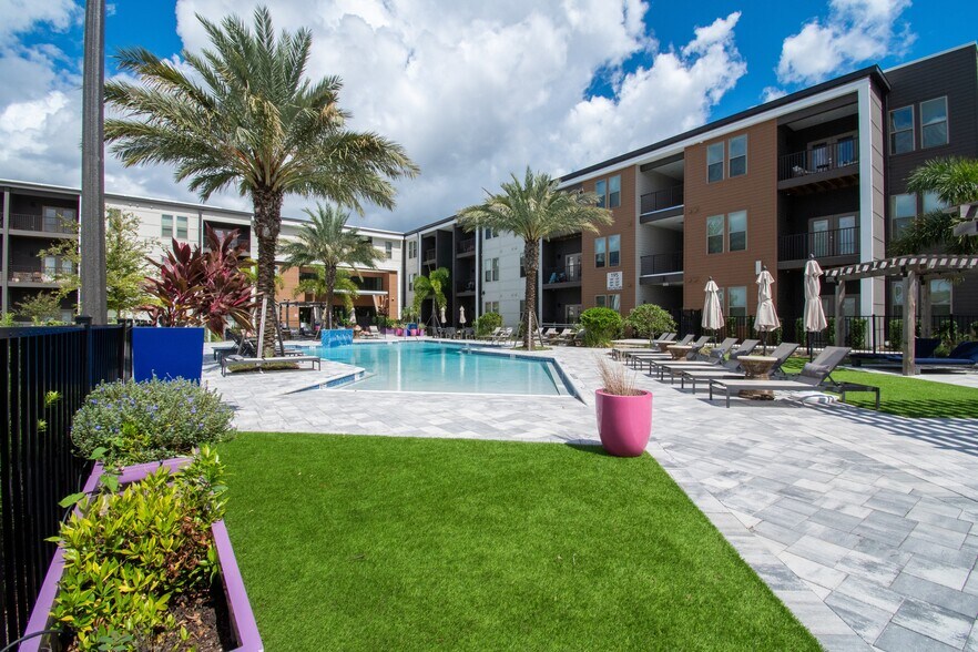 More Photos Of 234 E Mitchell Hammock Rd, Oviedo Apartments For Lease