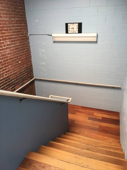 More Photos Of 65 Ashburton St, Providence Storefront Retail Office For Sale