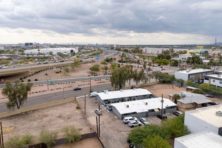 More Photos Of 511 N 52nd St, Phoenix Apartments For Sale