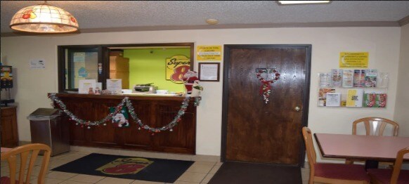 More Photos Of 4848 Towne Centre Rd, Saginaw Hotel For Sale