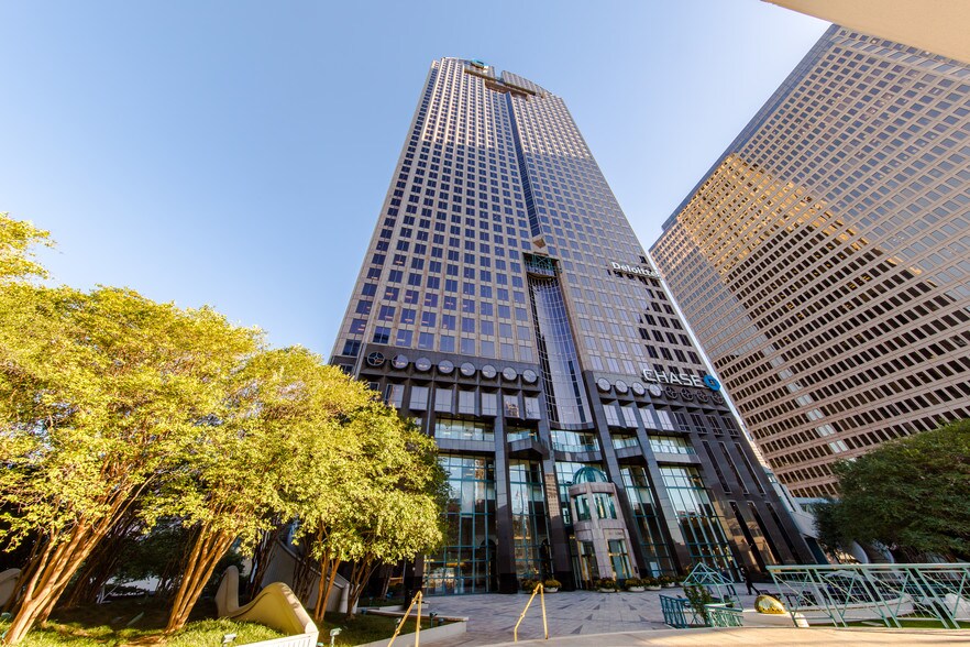 More Photos Of 2200 Ross Ave, Dallas Office For Lease