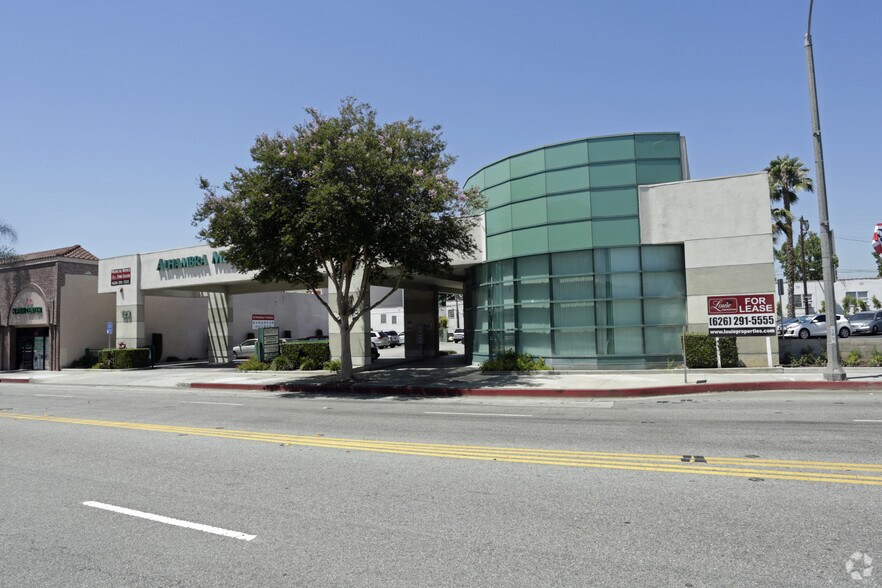 More Photos Of 123 N Garfield, Alhambra Medical For Lease