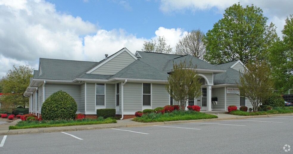 More Photos Of 5285 N Roxboro St, Durham Office For Sale