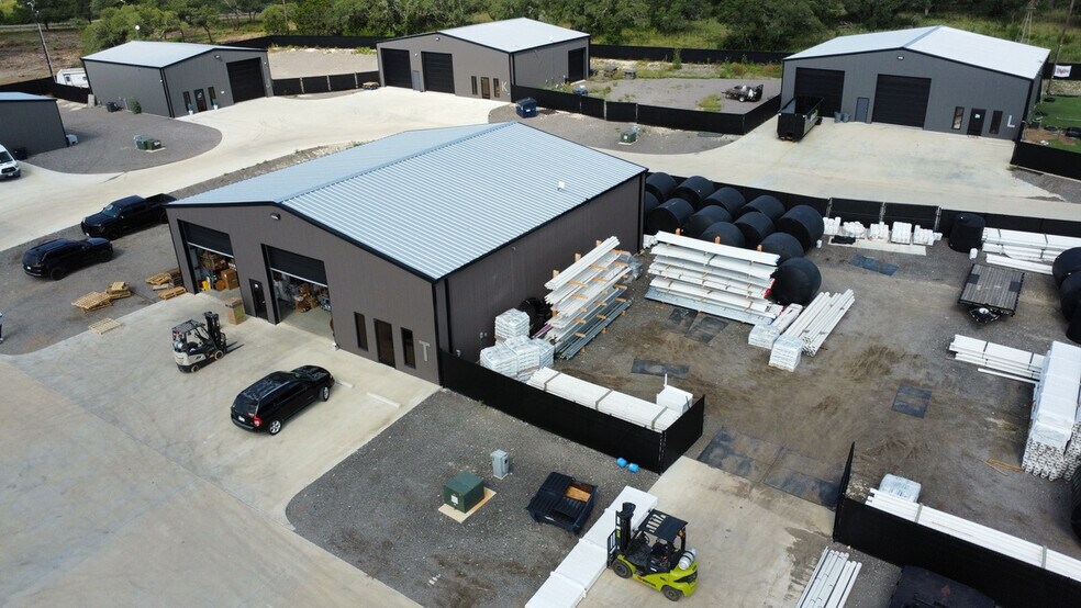 More Photos Of 1107 County Road 264, Bertram Unknown For Lease