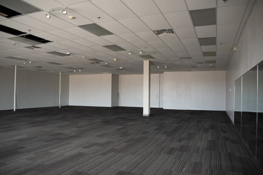 More Photos Of 1784-1794 Plover Rd, Plover Unknown For Lease