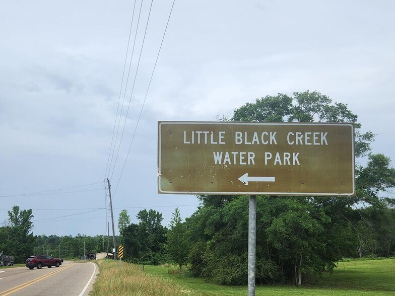 More Photos Of 7829 U S Highway 11, Lumberton Self Storage For Sale