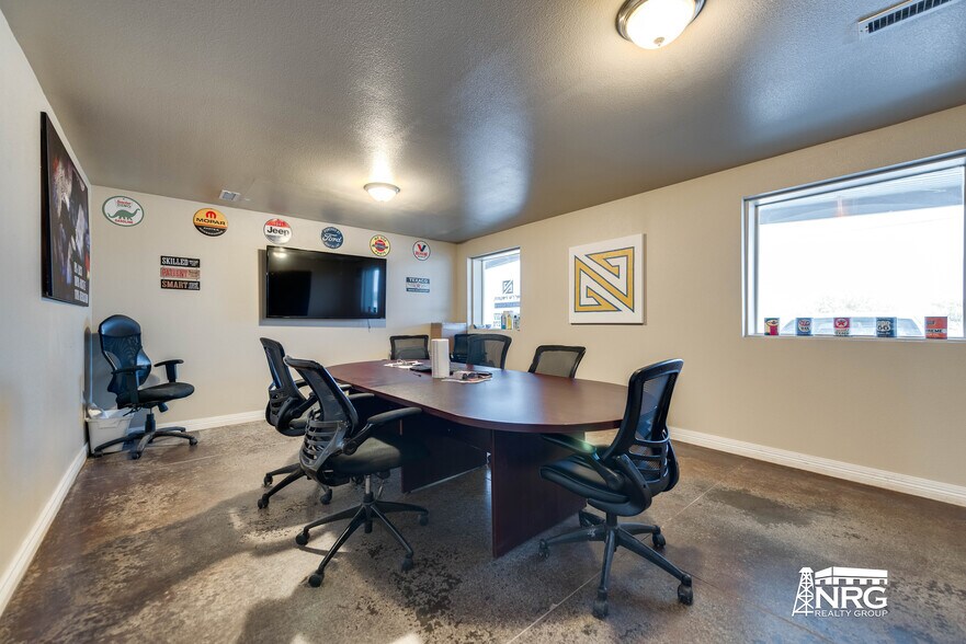 More Photos Of 7300 S County Road 1270, Midland Warehouse For Lease