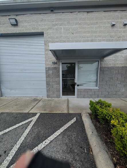 More Photos Of 1500 Tileston Rd, Saint Cloud Warehouse For Sale