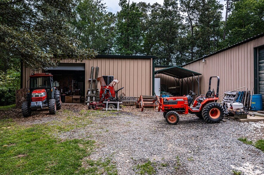 More Photos Of 3138 Jessie DuPont Memorial Hwy, Heathsville Winery Vineyard For Sale