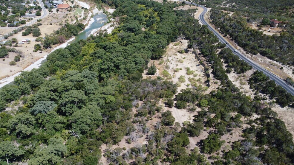 More Photos Of 790 Thompson, Kerrville Land For Sale
