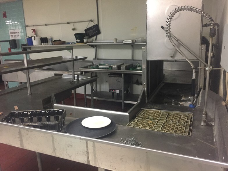 More Photos Of 2315 N Broadway, Minot Hospitality For Sale