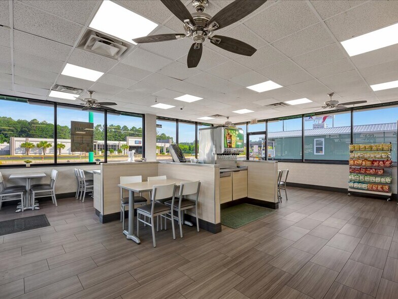 More Photos Of 3415 South St, Nacogdoches Fast Food For Sale