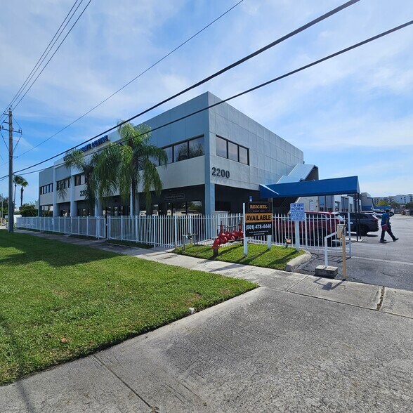 More Photos Of 2200 N Florida Mango Rd, West Palm Beach Light Distribution For Lease
