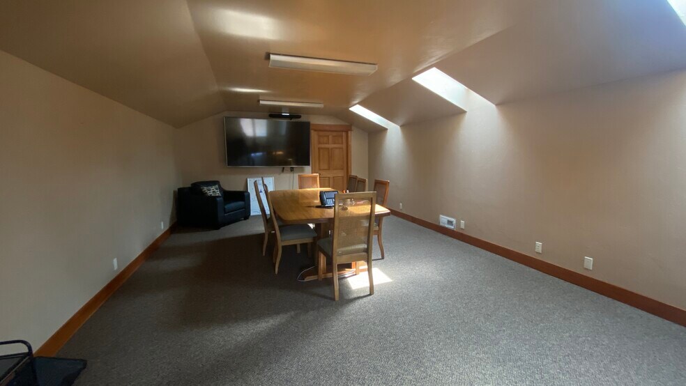 More Photos Of 724 Second St E, Kalispell Office For Lease