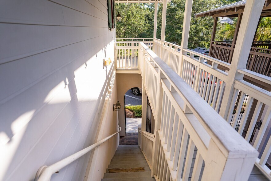 More Photos Of 12 Celadon Dr, Beaufort Storefront Retail Office For Sale