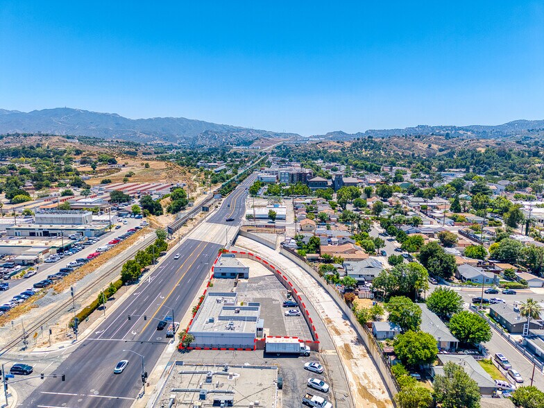More Photos Of , Santa Clarita Office For Sale