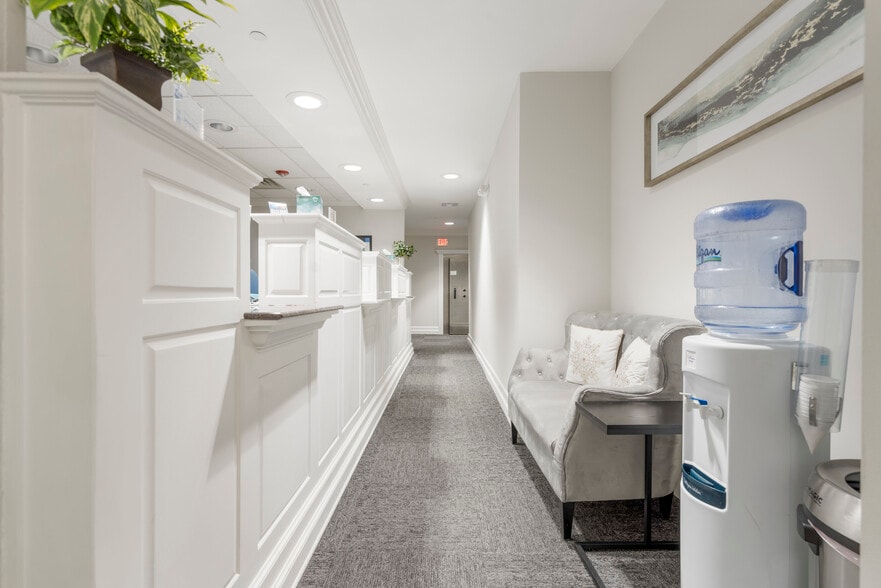 More Photos Of 6130 E 81st St, Tulsa Office For Lease