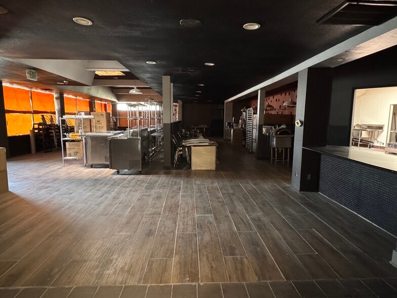 More Photos Of 1407 Howe Ave, Sacramento Restaurant For Sale