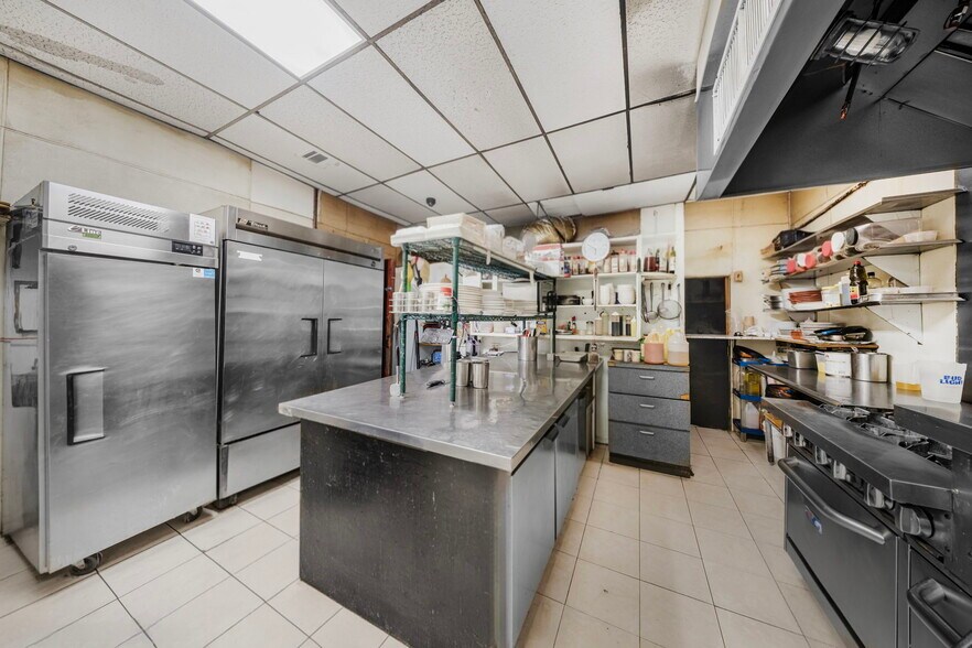 More Photos Of 152 Kearny Ave, Kearny Restaurant For Sale