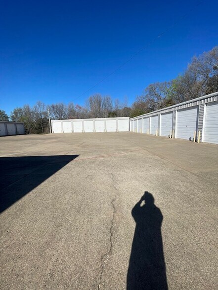 More Photos Of 4615 N Highway 71, Alma Freestanding For Sale