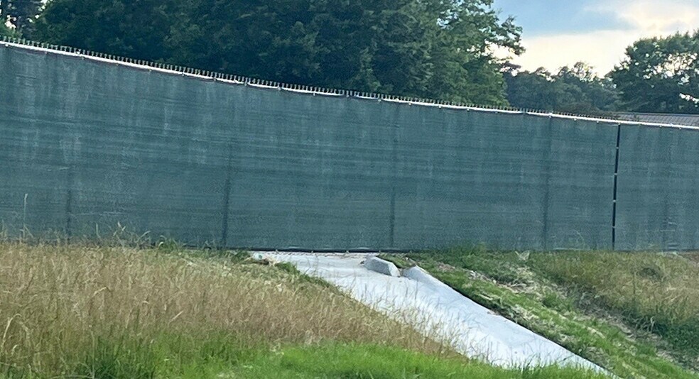 More Photos Of 7734 Cokes Ln, Toano Land For Lease