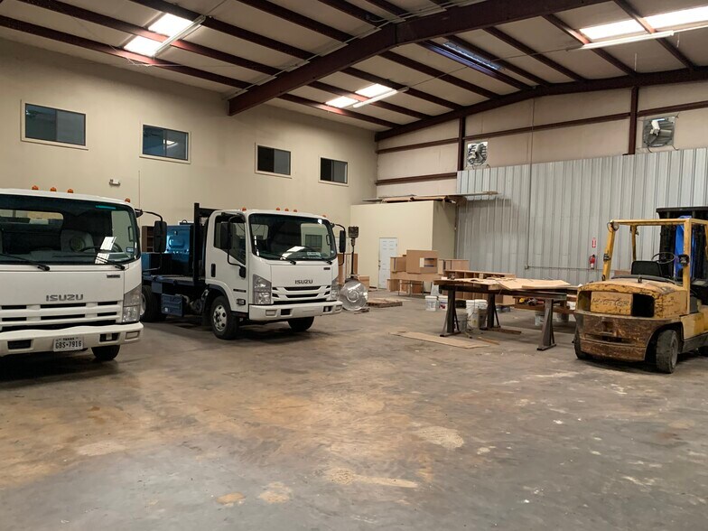 More Photos Of 10700 Hartsook St, Houston Land For Sale