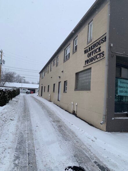 More Photos Of 1825 N Richmond St, Appleton Storefront Retail Office For Lease