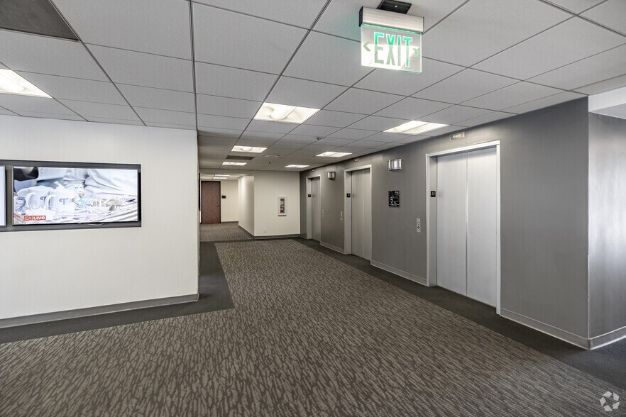 More Photos Of 500 S Kraemer Blvd, Brea Office For Lease