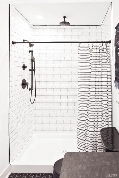 More Photos Of 121 Northwynd Cir, Lynchburg Apartments For Sale