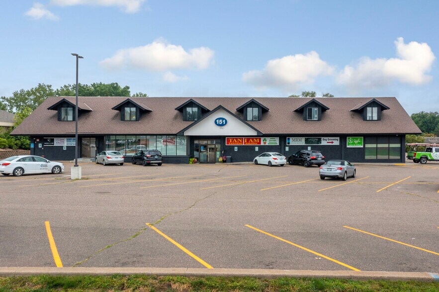 More Photos Of 151 NW Silver Lake Rd, Saint Paul Unknown For Lease