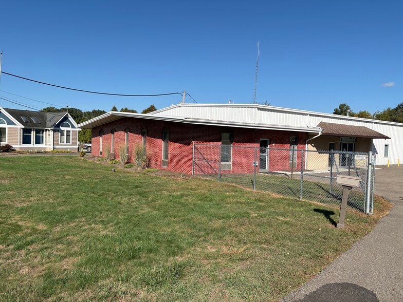 More Photos Of 4155 Martindale Rd NE, Canton Warehouse For Lease