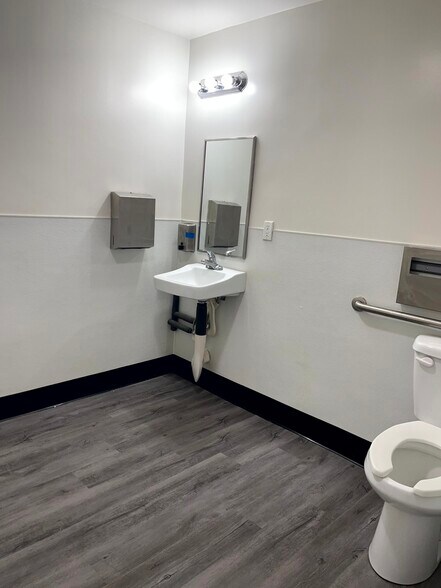 More Photos Of 10338 Rush St, South El Monte Warehouse For Lease