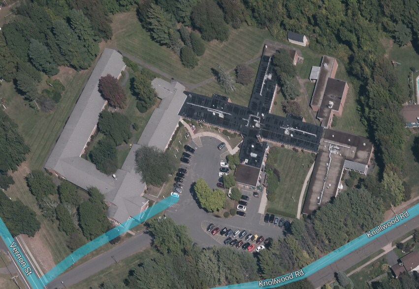 More Photos Of 565 Vernon St, Manchester Rehabilitation Center For Sale