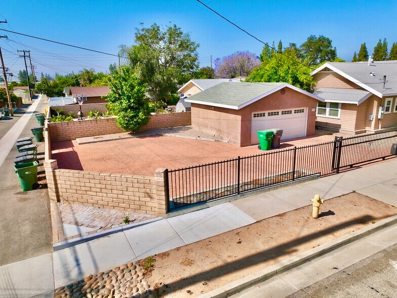 More Photos Of 13201 9th St, Chino Office For Sale