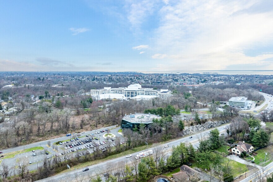 More Photos Of 800 Westchester Ave, Rye Brook Office For Lease