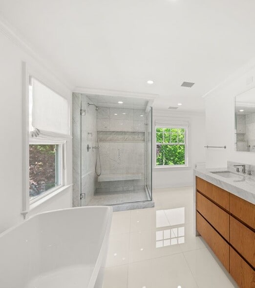 More Photos Of 6 Benedict Pl, Greenwich Office Residential For Sale