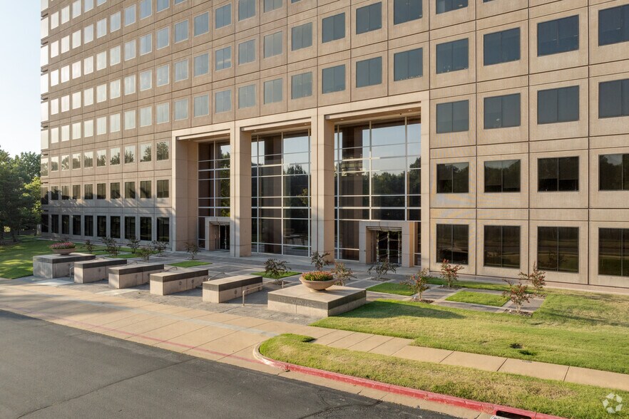 More Photos Of 6100-6120 S Yale Ave, Tulsa Unknown For Lease