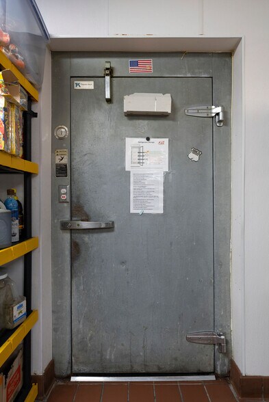 More Photos Of 140 E Felton Rd, Cartersville Restaurant For Sale