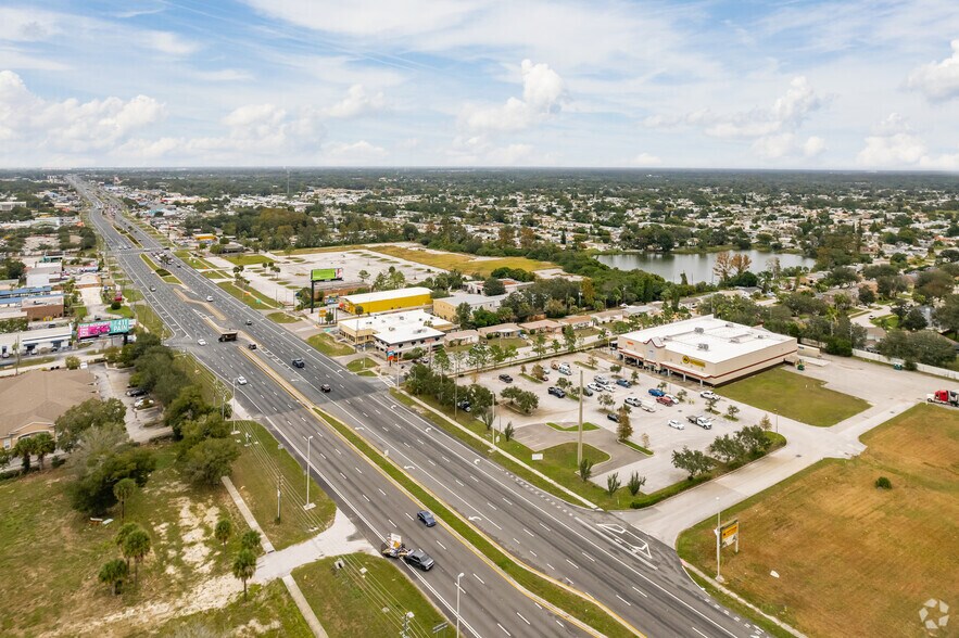 More Photos Of 44091 US Highway 19 N, Tarpon Springs Freestanding For Lease